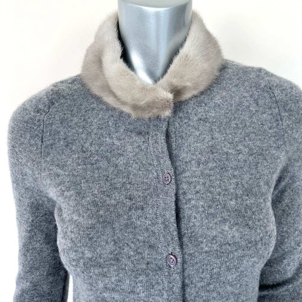 Bloomingdale’s cashmere cardigan with mink collar  size S - Picture 2 of 6